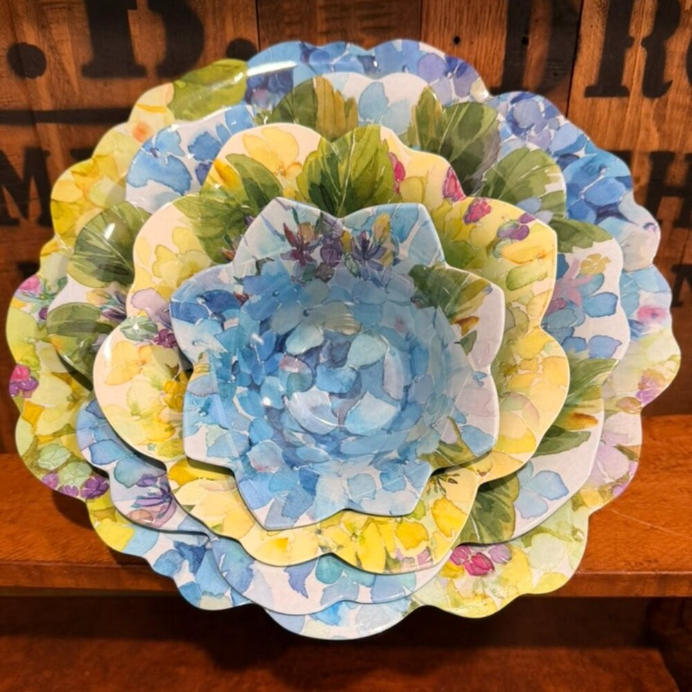 Set of 4 NICOLE MILLER Hydrangea Floral Nesting Serving Bowls Dishes Melamine